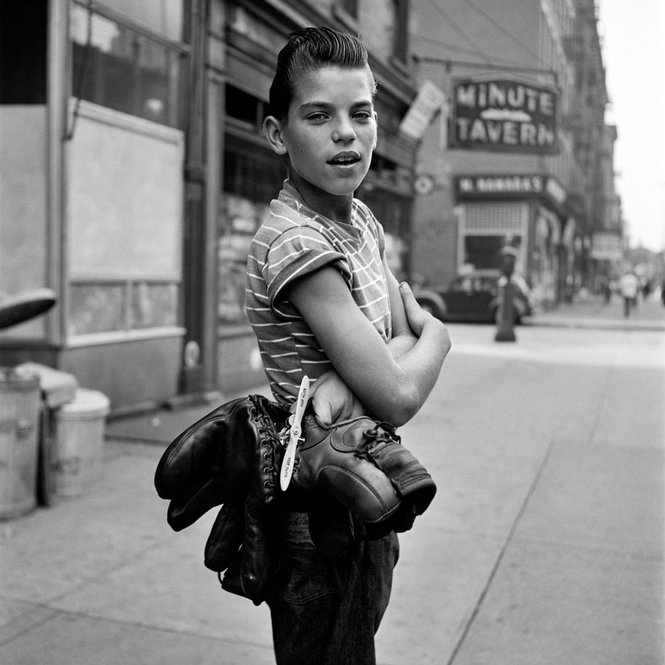 Vivian Maier (1926-2009), New York, NY, September 3rd 1954 - photographie © Estate of Vivian Maier, Courtesy of Maloof Collection and Howard Greenberg Gallery, NY (See the caption hereafter)