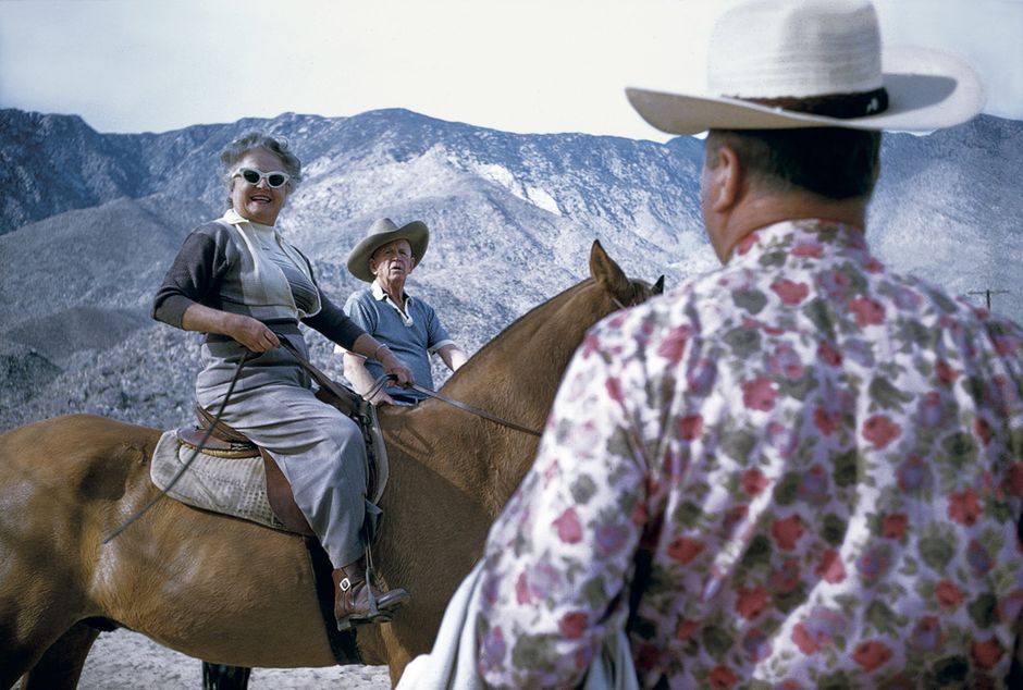 Robert Doisneau (1912-1994) - Promenade à cheval, Palm springs, 1960 - 42 x 62 cm © Atelier Robert Doisneau (Voir légende ci-dessous)