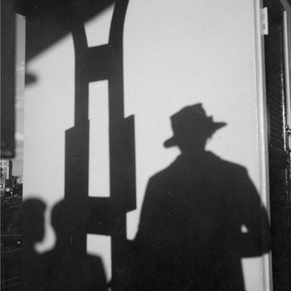 Vivian Maier (1926-2009), Chicago, non daté - photographie © Estate of Vivian Maier, Courtesy of Maloof Collection and Howard Greenberg Gallery, NY (Voir légende ci-dessous)