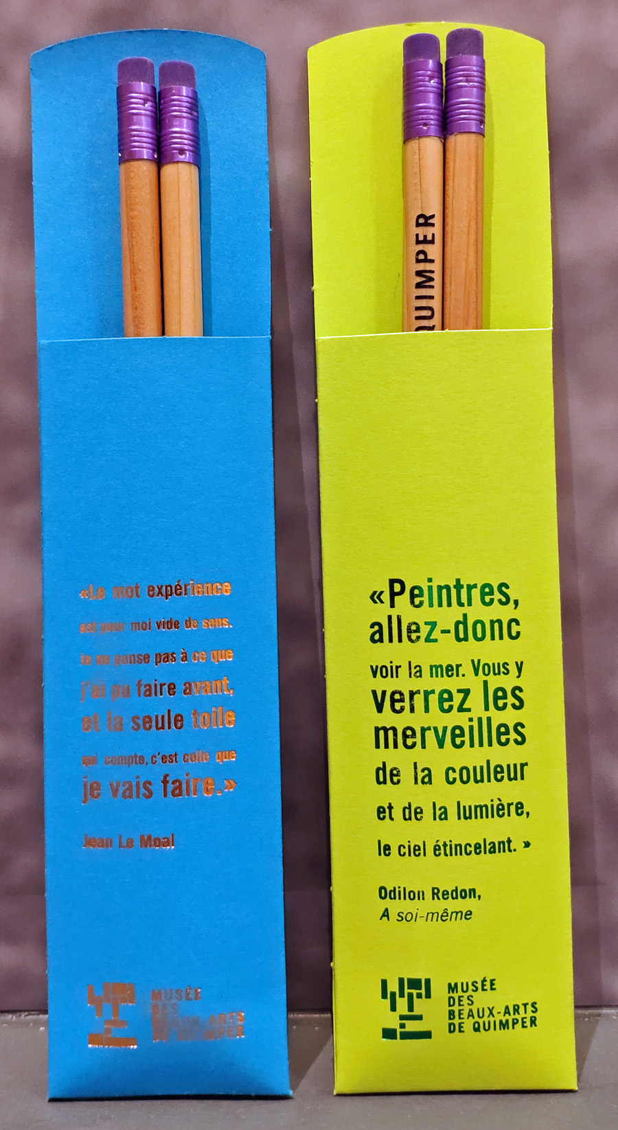 Etuis citations d'artistes, deux crayons gomme HB gravés "musée des beaux-arts de Quimper", 4 € le set (Voir légende ci-après)